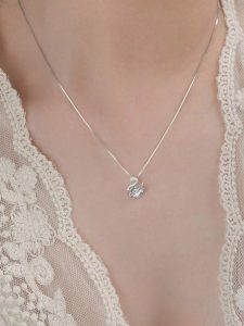 Dây chuyền bạc bị đen